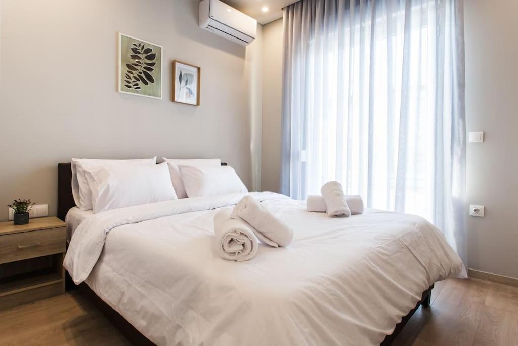 Piraeus Deluxe 2Bdr Apt - Near Metro And Port Екстериор снимка